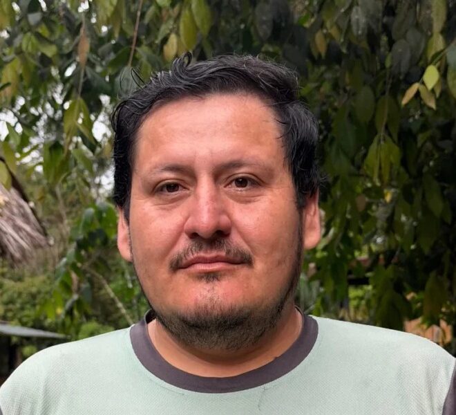 Víctor Portilla, English and Spanish speaking guide